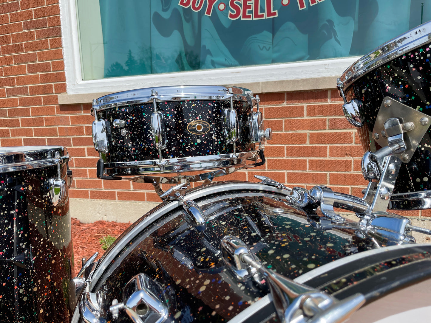 Early 1960s Slingerland Gene Krupa Deluxe Outfit No. 1-N Drum Set Mardi Gras Pearl 22/13/16/5.5x14