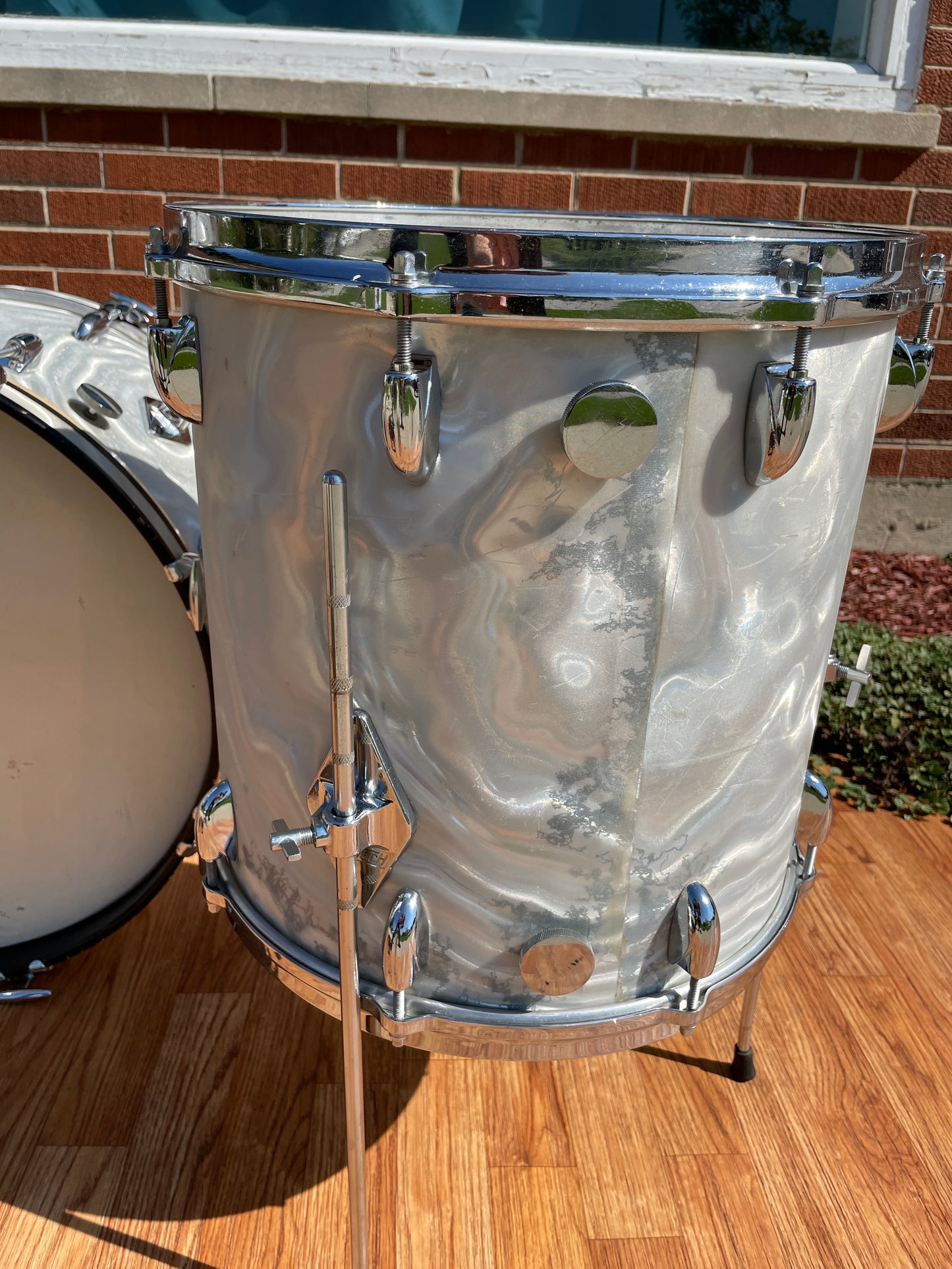 1960s Gretsch Progressive Jazz Drum Set Silver (White) Satin Flame