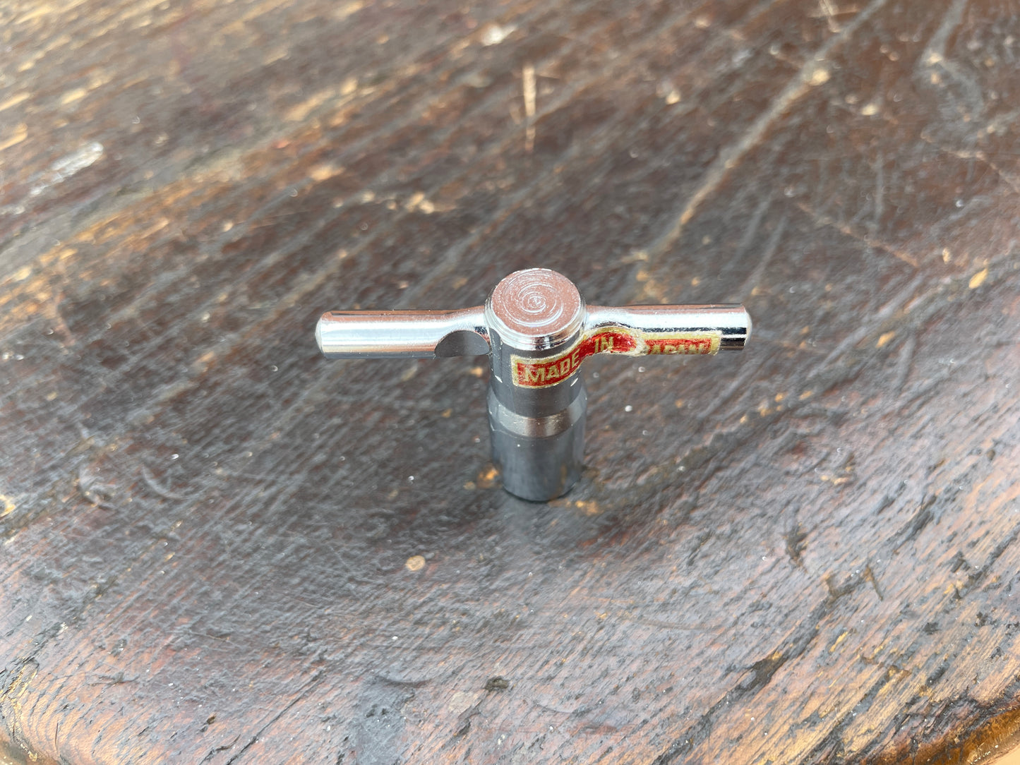 Rail Key M.I.J.
