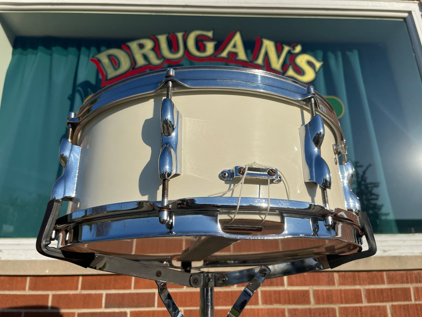 1960s Olympic 5.5x14 No. 1002 De Luxe Snare Drum White Duroplastic