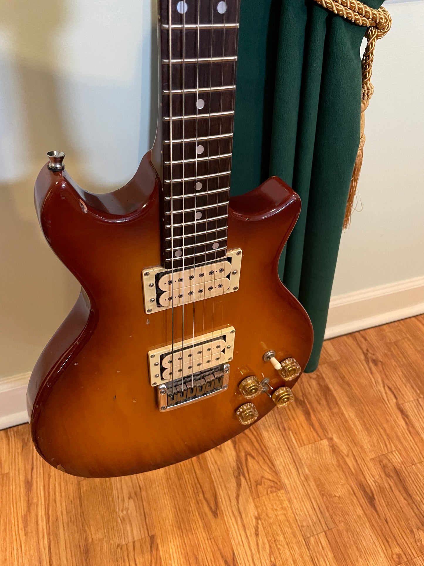 Vintage Madeira by Guild EG-250 Les Paul Double Cut Sunburst MIJ Electric Guitar