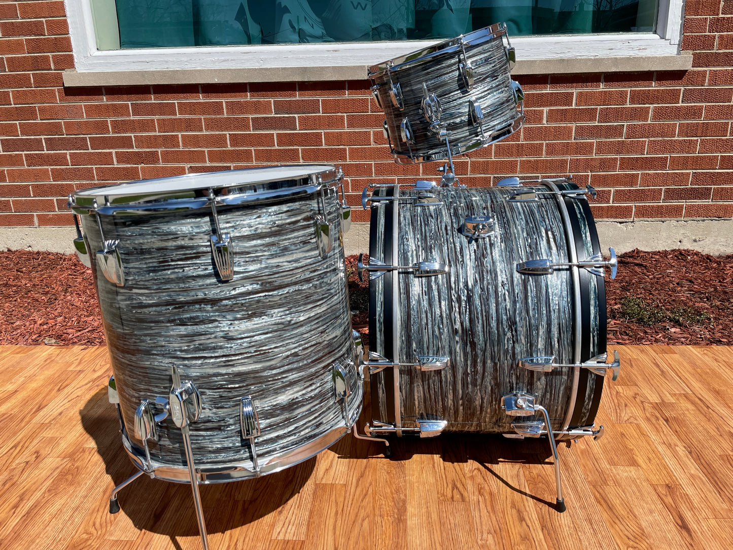 1968 Ludwig Super Classic Drum Set Oyster Blue Pearl 22/13/16