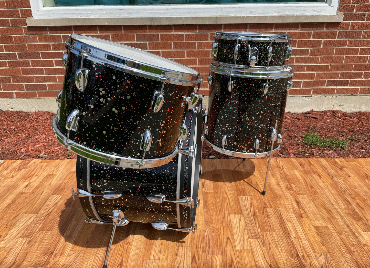 Early 1960s Slingerland Gene Krupa Deluxe Outfit No. 1-N Drum Set Mardi Gras Pearl 22/13/16/5.5x14