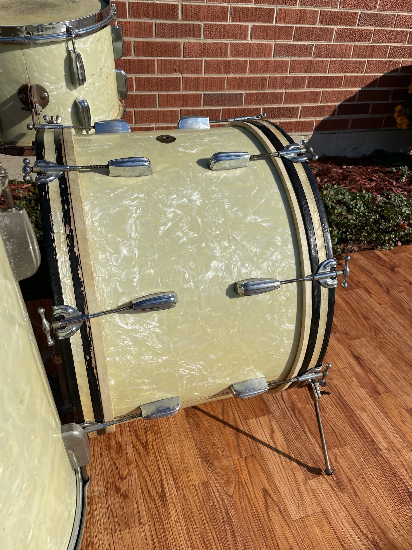 Vintage 1940s Slingerland Radio King Drum Set White Marine Pearl Cloud Badge *Video Demo*