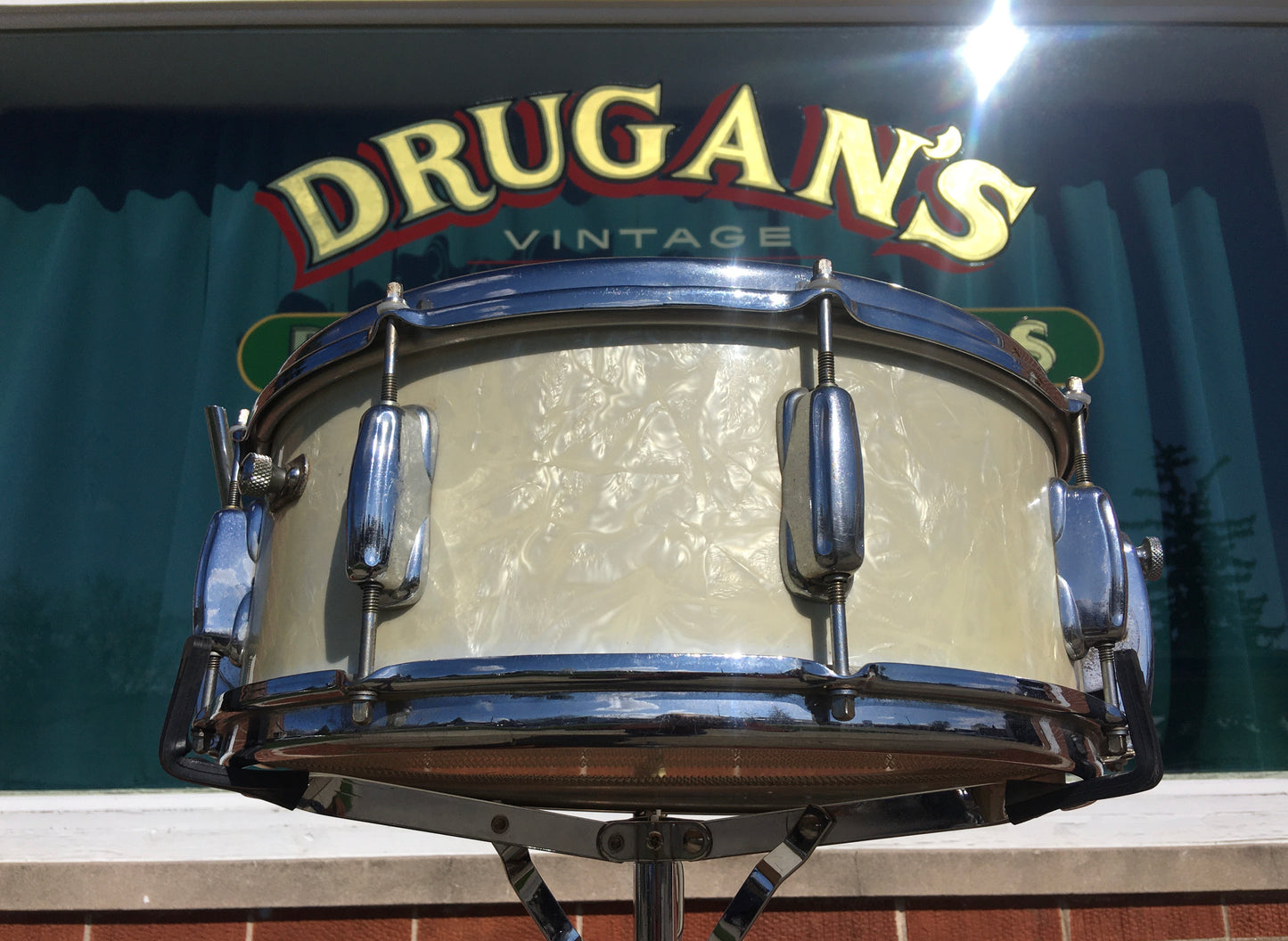 1956-59 Slingerland 5.5x14 Radio King Snare Drum White Marine Pearl