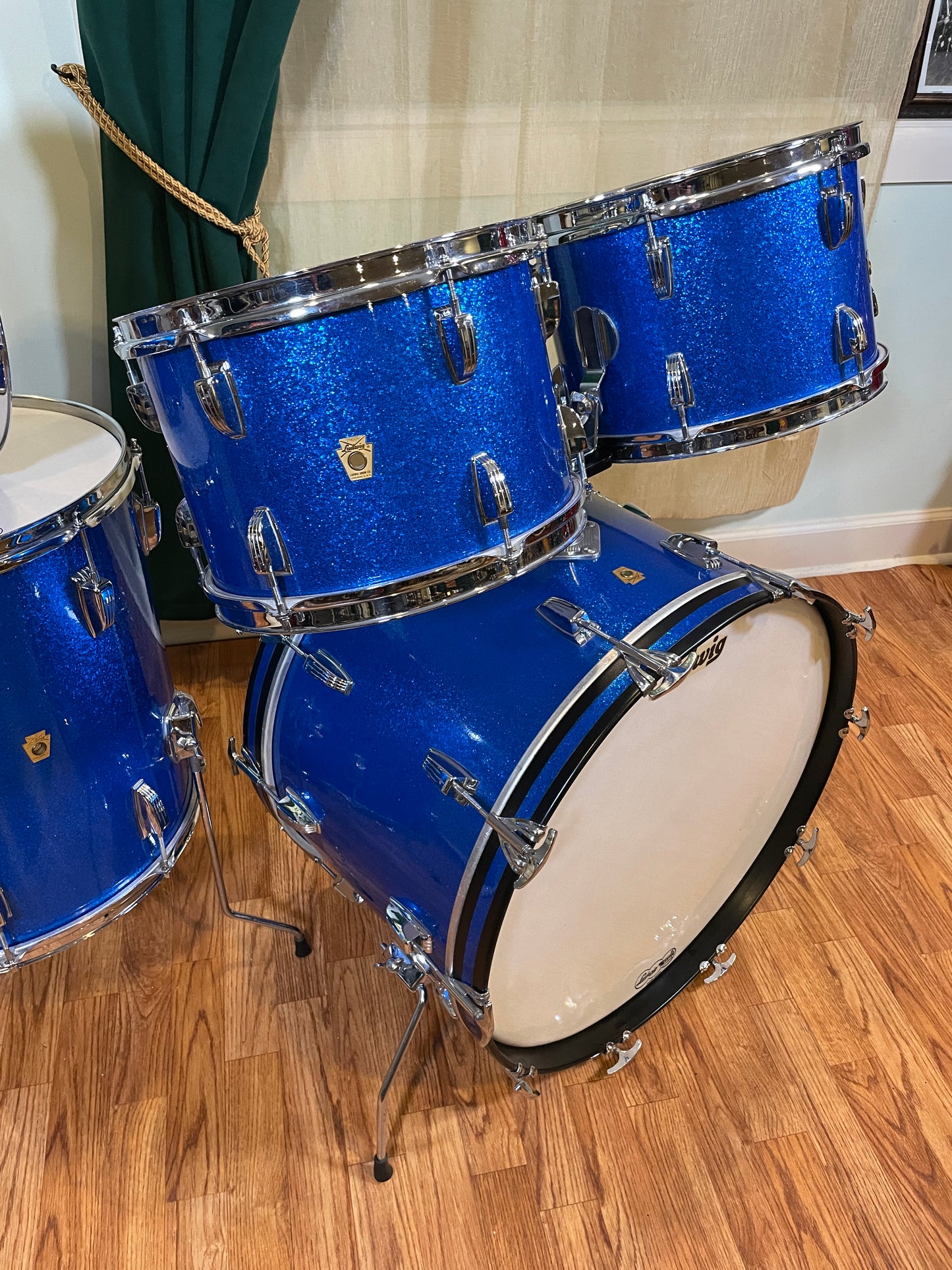 1964 Ludwig No. 983P 5pc Hollywood Outfit Drum Set Blue Sparkle 22/12/12/16/5x14 COB