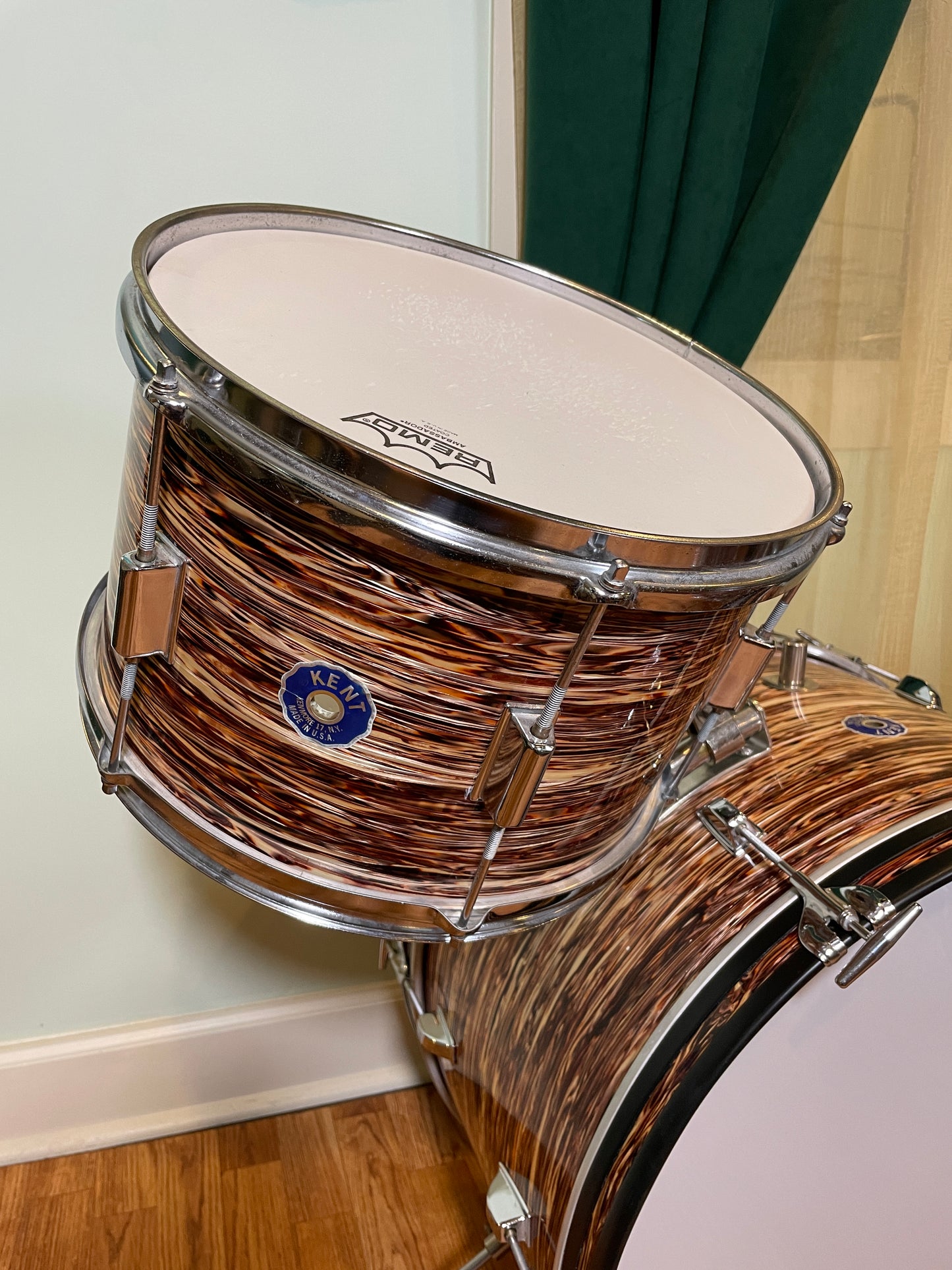 Vintage Kent Drum Set Raspberry Swirl 22/13/15/5x14 *Video Demo*