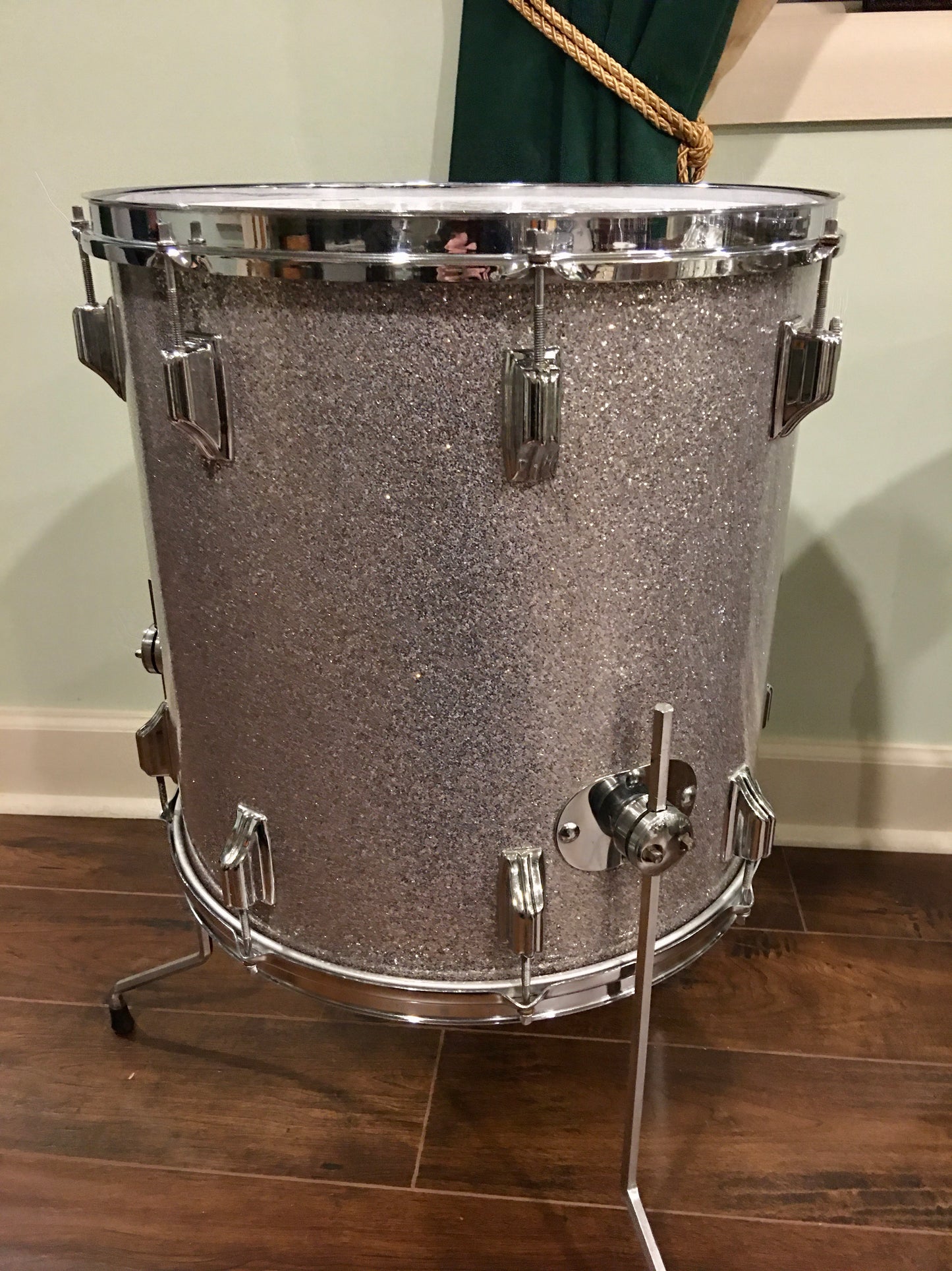 1960s Rogers Cleveland Holiday 16x16 Floor Tom Silver Glass Glitter Sparkle