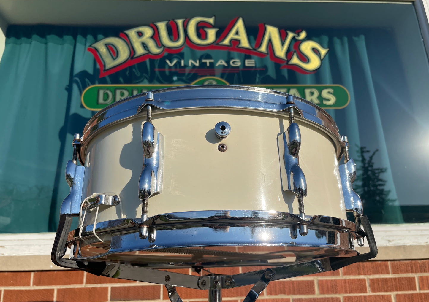1960s Olympic 5.5x14 No. 1002 De Luxe Snare Drum White Duroplastic