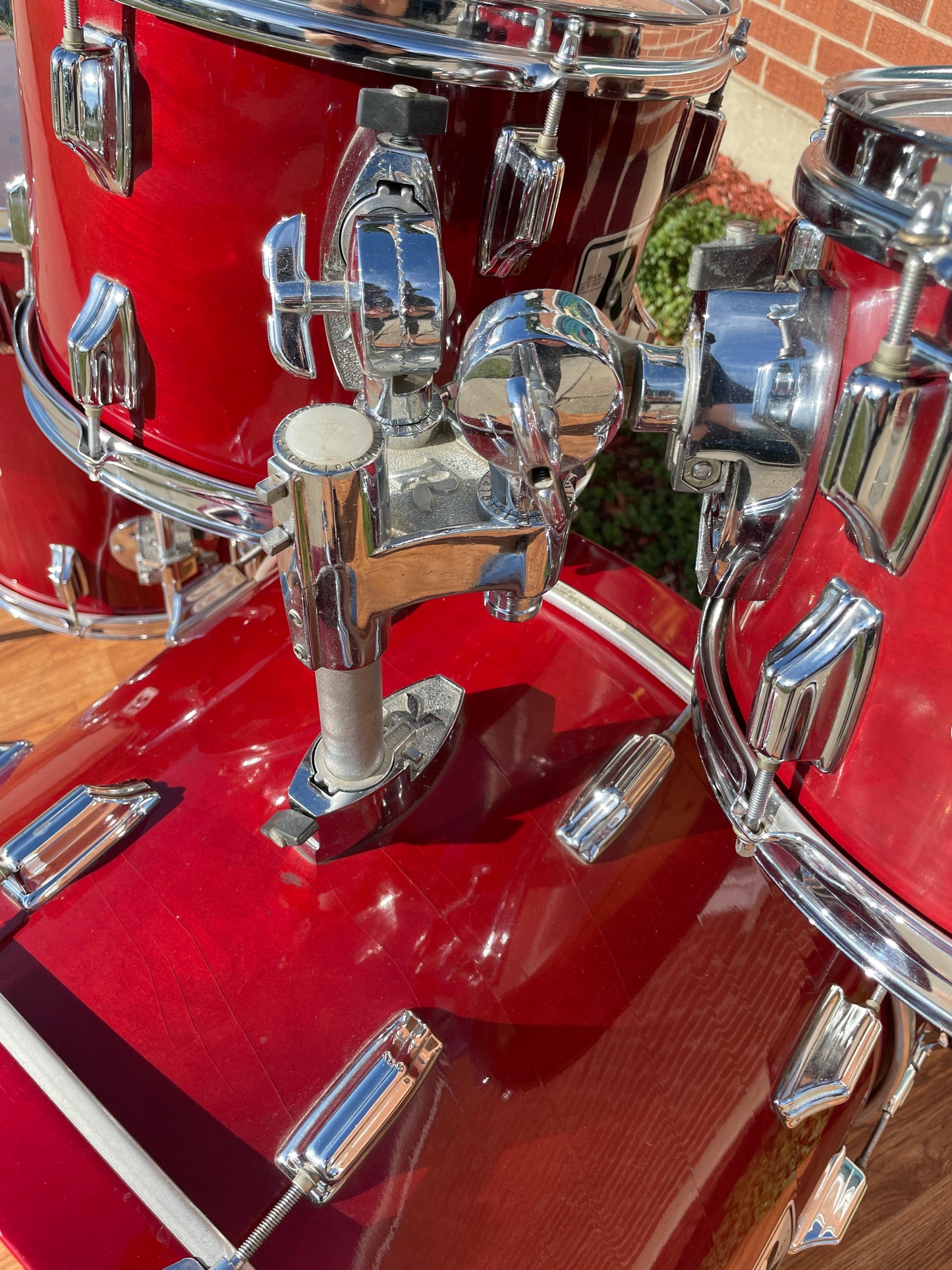 1970s Rogers "Big R" Londoner Five Drum Set California Wine 22/12/13/16