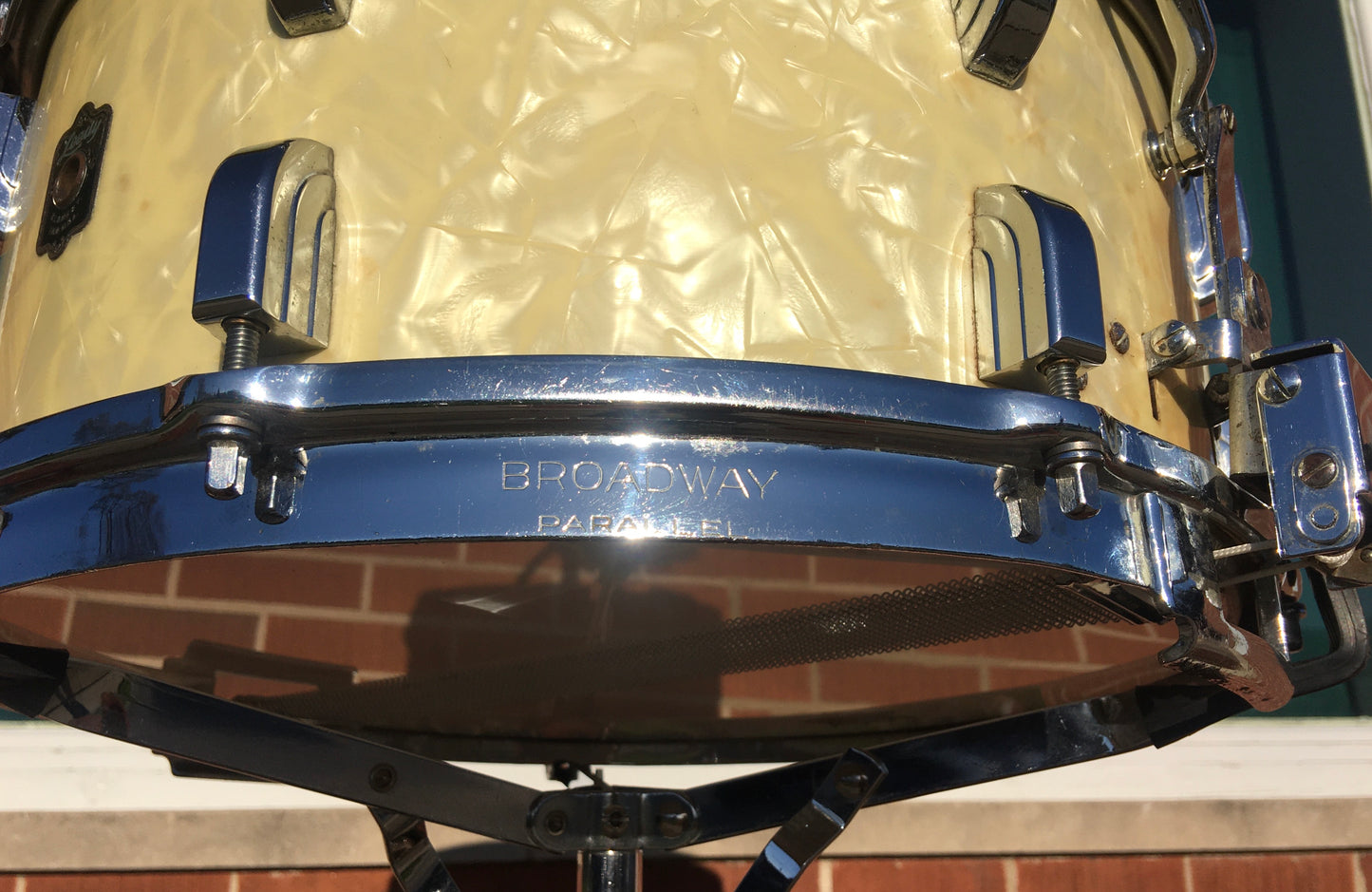 1939 Leedy 6.5x14 Broadway Parallel Snare Drum White Marine Pearl