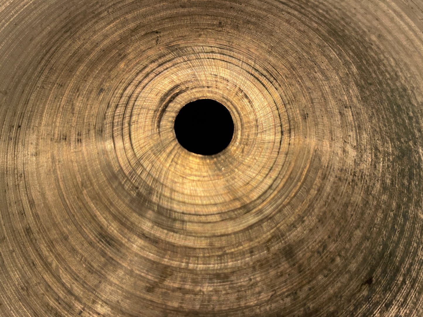 18" Zildjian A 1960s Medium Ride Crash Cymbal 1414g #624