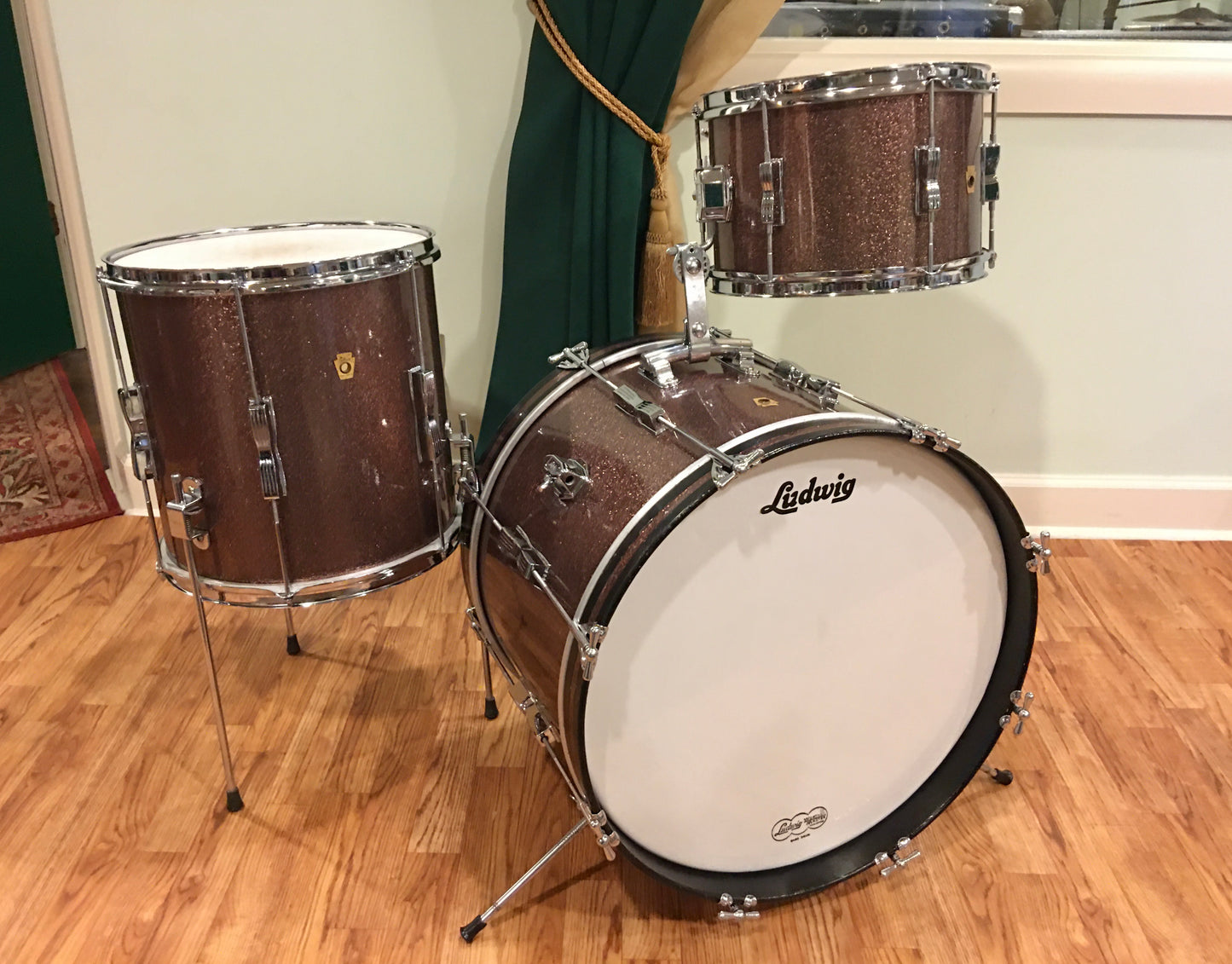 1967 Ludwig Club Date Drum Set Burgundy Sparkle 20/12/14