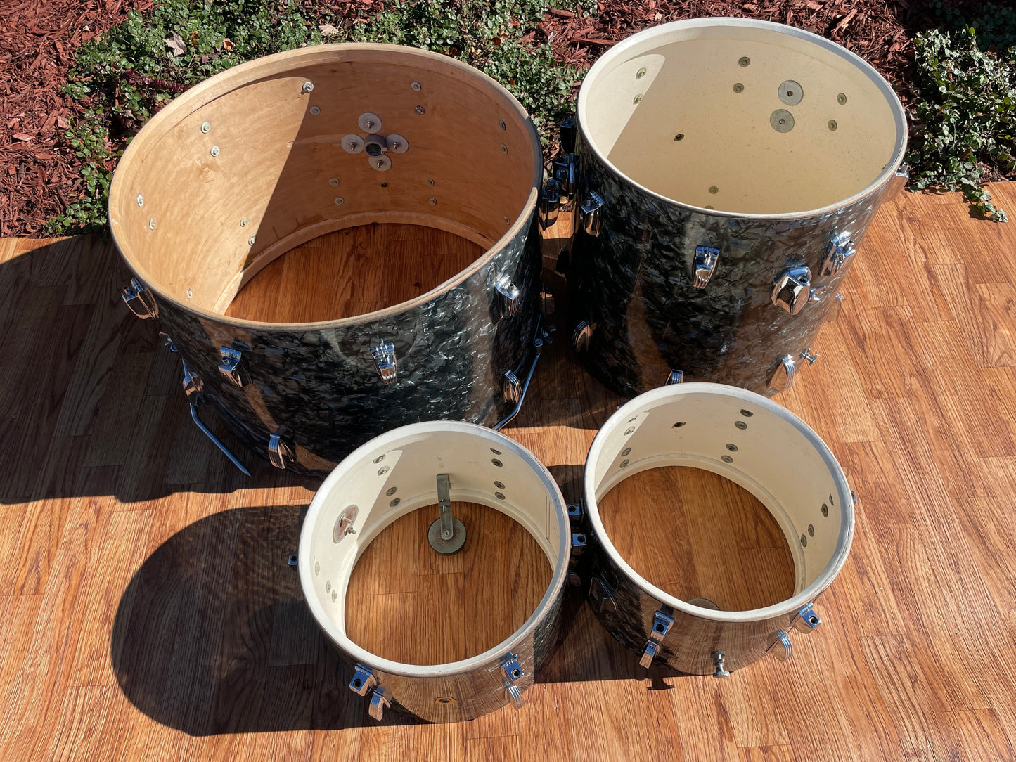 1961 Ludwig No. 983P 5pc Hollywood Outfit Drum Set w/ Jazz Festival Snare Black Diamond Pearl 22/12/12/16/5x14