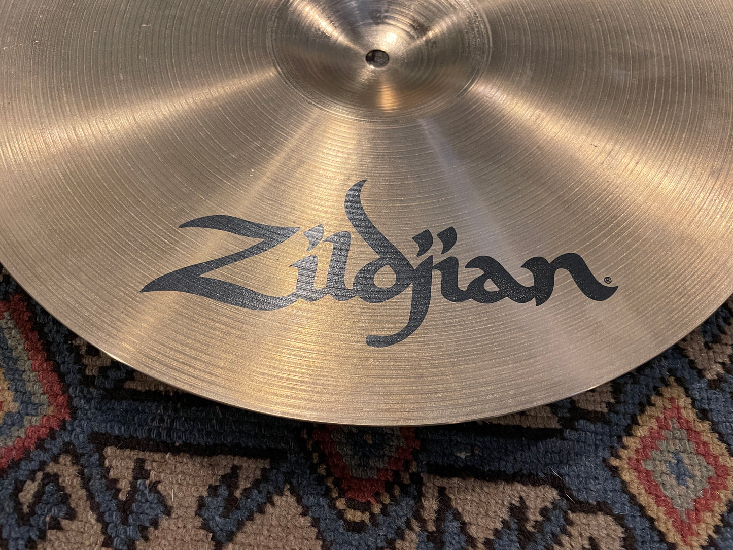 16" Zildjian A Medium Thin Crash Cymbal 1084g
