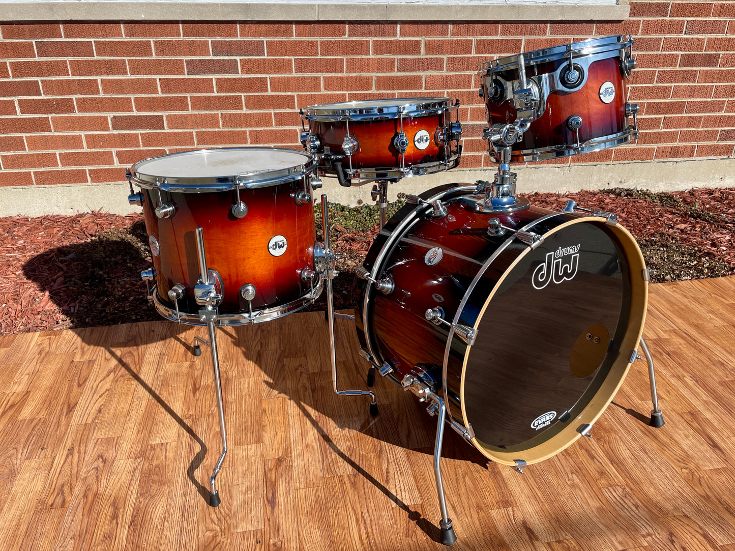 DW Design Series Frequent Flyer 4pc Shell Pack in Tobacco Burst 20/12/14/5x14sn