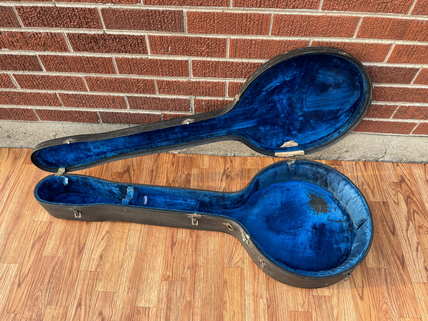 Vintage Plectrum Banjo Hardshell Case w/ Blue Liner