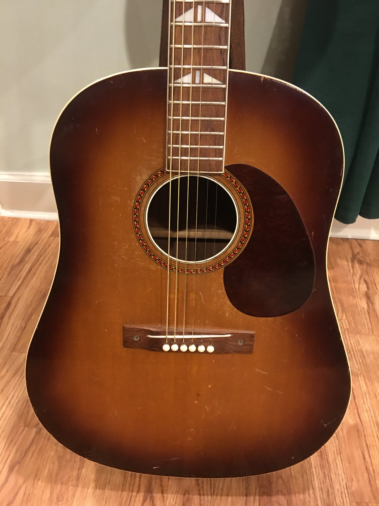 1951 Regal Milord Jumbo Acoustic Guitar Sunburst