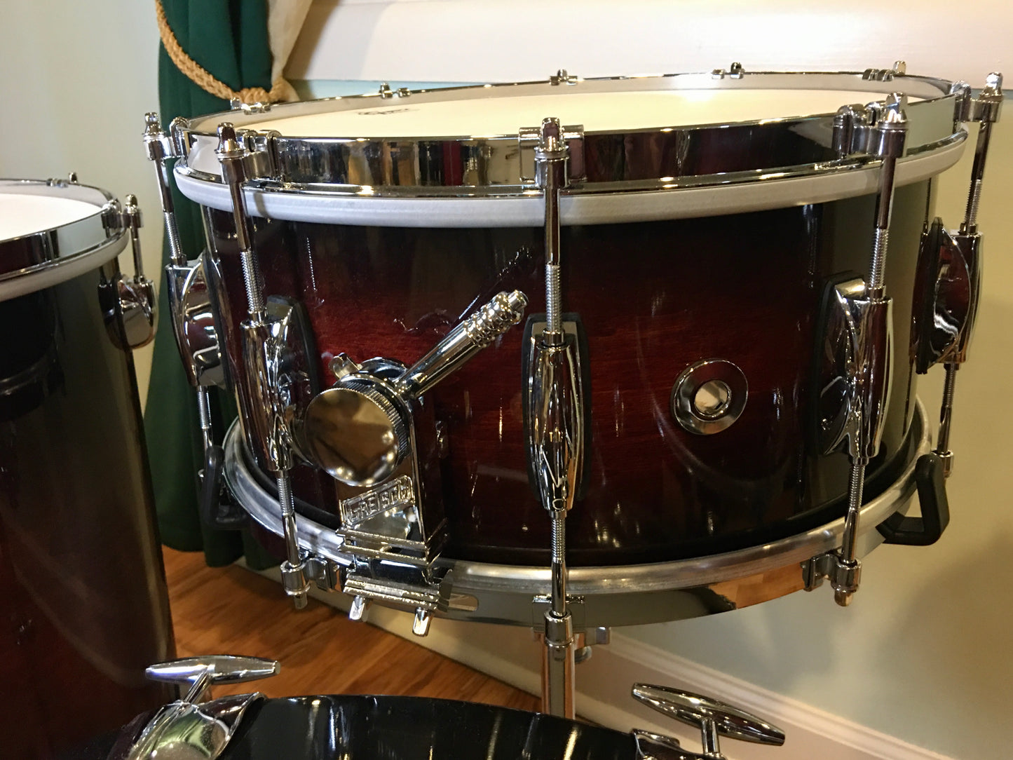 Gretsch Broadkaster 4pc Drum Set Chestnut Duco 22/13/16/6.5x14 Snare