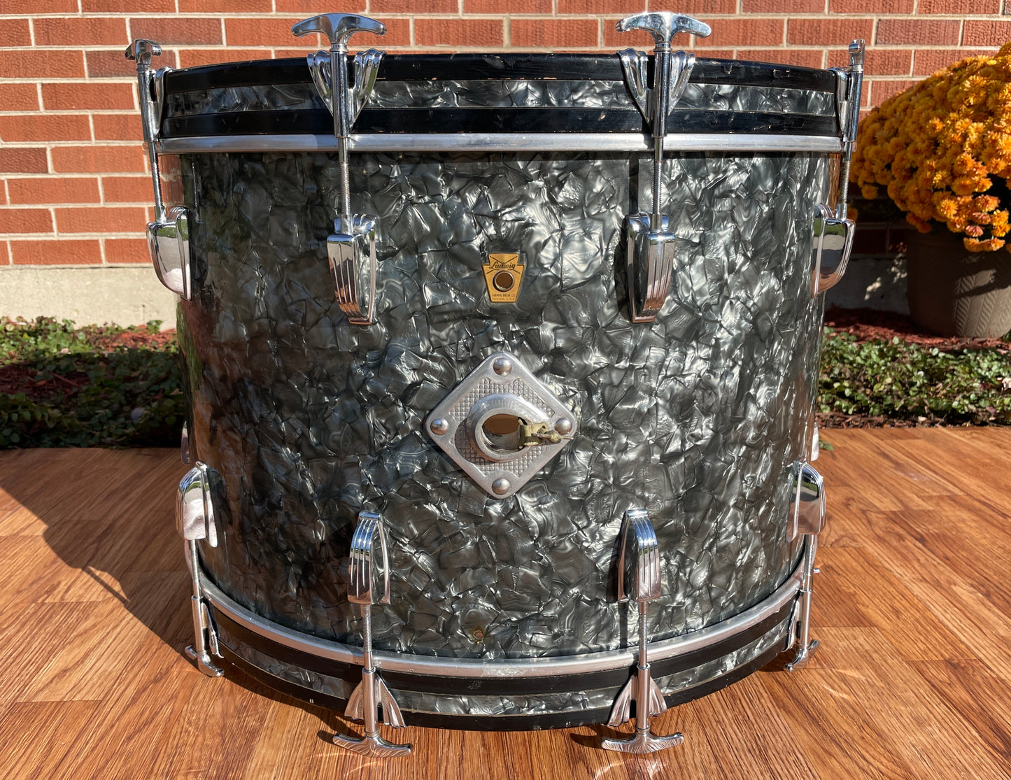 1961 Ludwig No. 983P 5pc Hollywood Outfit Drum Set w/ Jazz Festival Snare Black Diamond Pearl 22/12/12/16/5x14