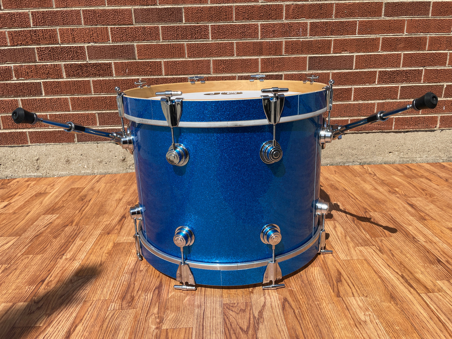 DW Classics Series 14x20 Bass Drum Blue Glass Glitter Sparkle Drum Workshop Mahogany/Poplar
