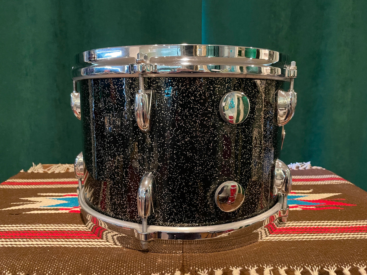 1960s Gretsch 8x12 No. 4415 Tom Drum Anniversary Sparkle Round Badge