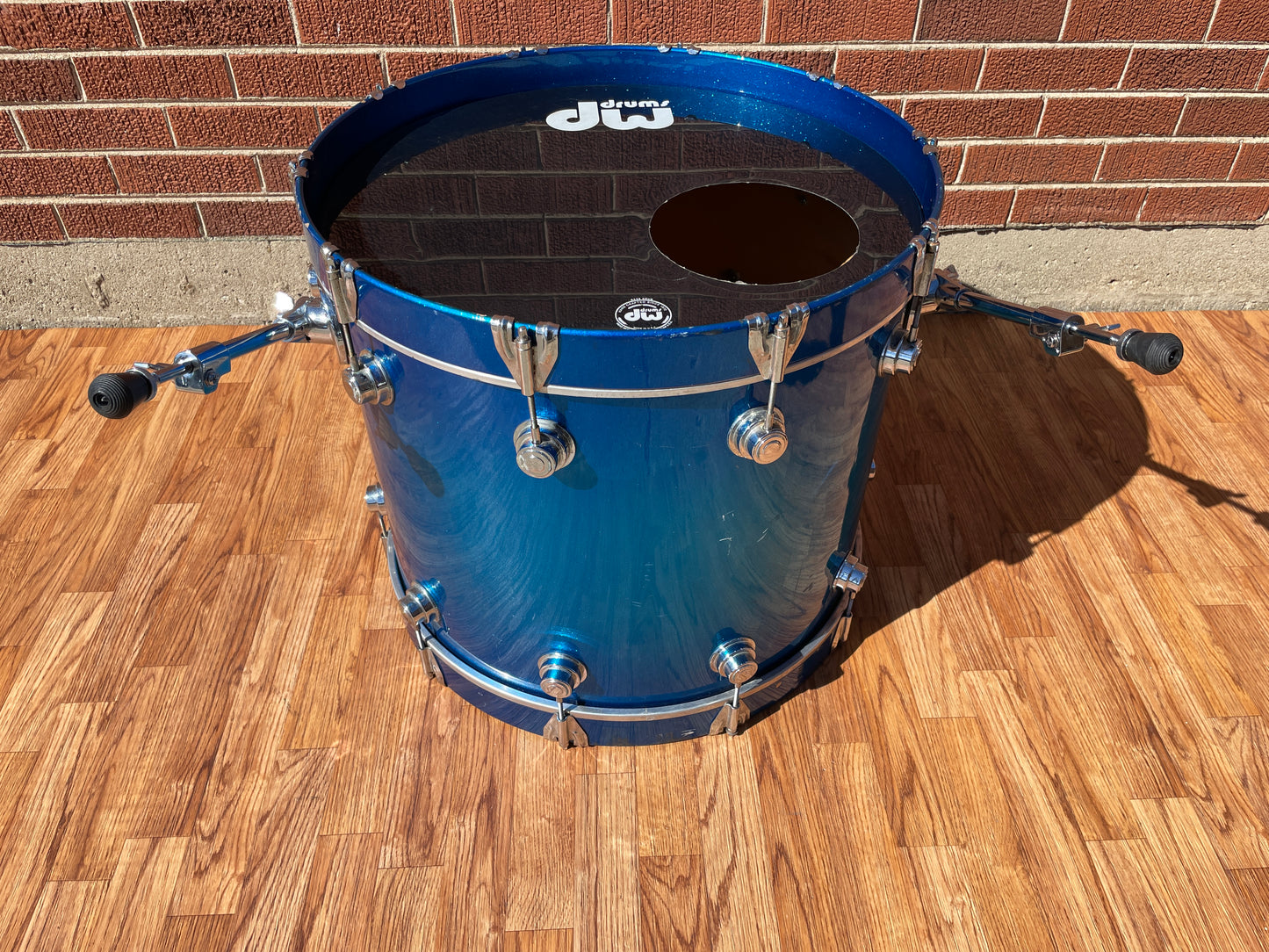 DW 18x22 Bass Drum Blue Sparkle Fade Drum Workshop