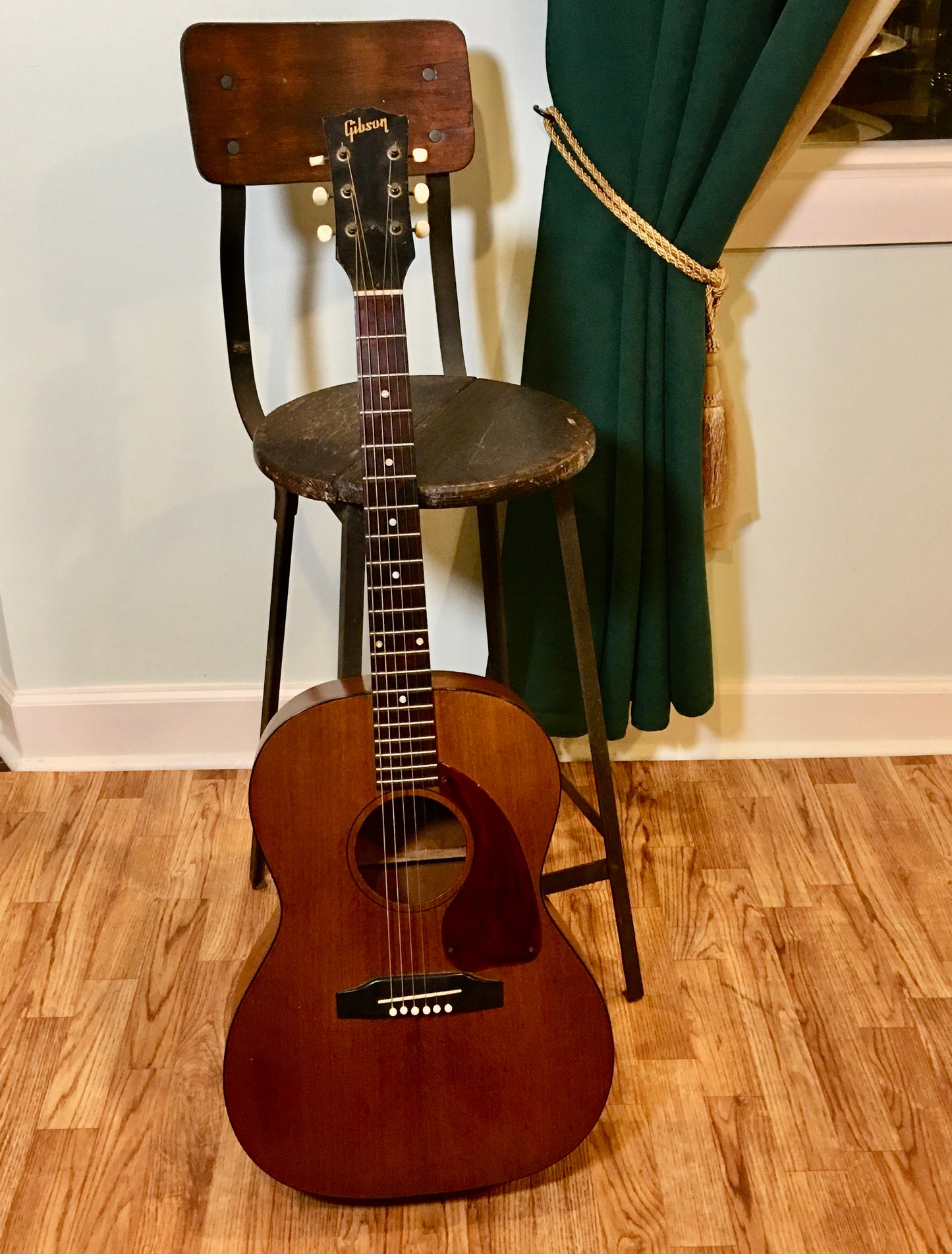 1967 Gibson LG-0 Small Body Acoustic Guitar Mahogany w/ Original Case