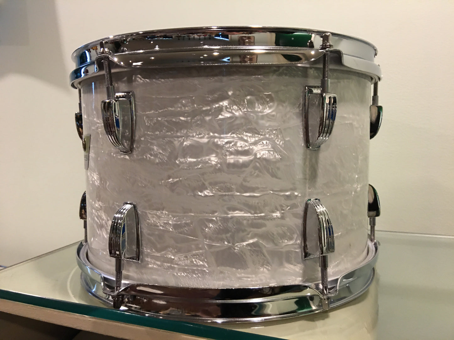 1970s Ludwig 8x12 Down Beat Tom Drum White Marine Pearl 3Ply