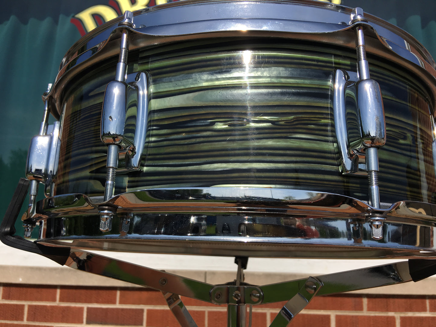 1969 Ludwig Standard Avocado Strata Snare Drum - 5x14