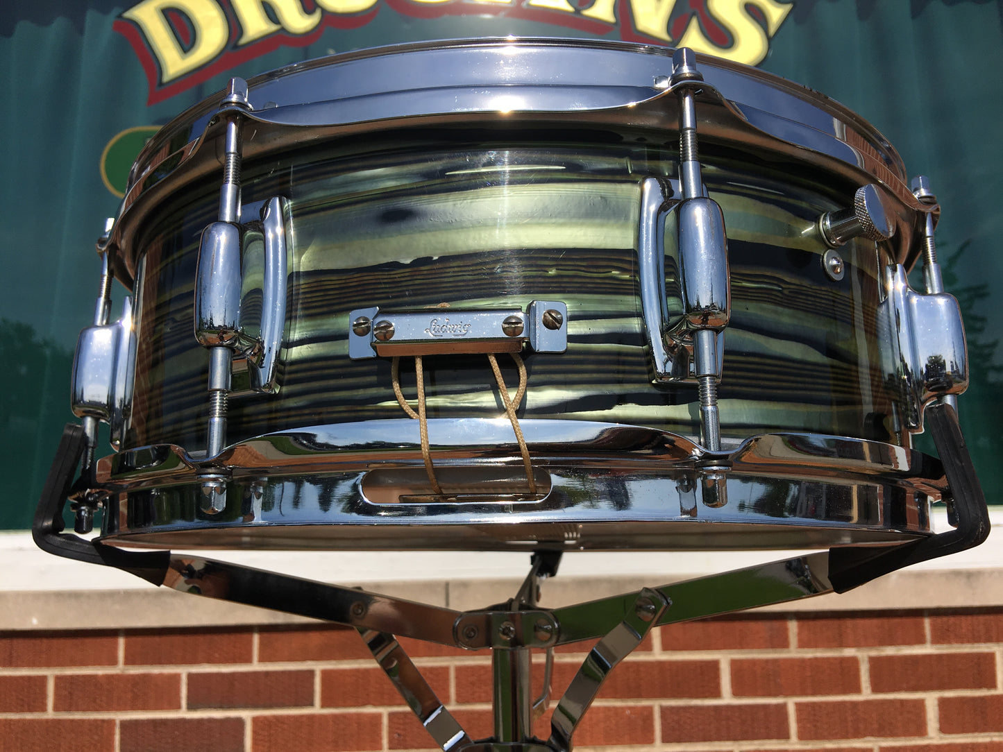 1969 Ludwig Standard Avocado Strata Snare Drum - 5x14