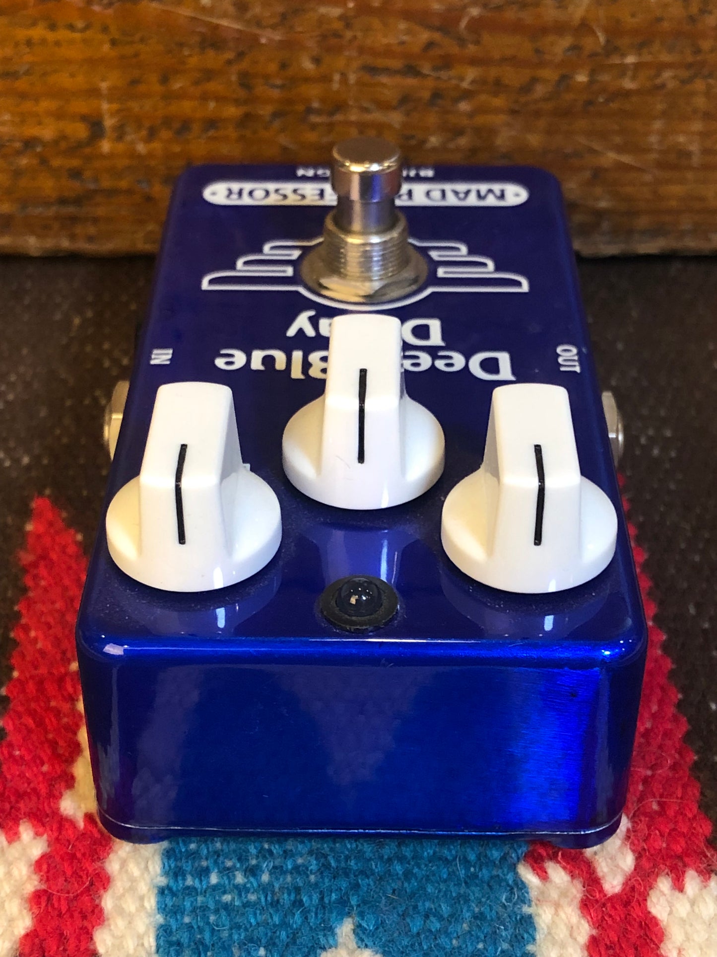 Mad Professor Hand Wired Deep Blue Delay Pedal w/ Box