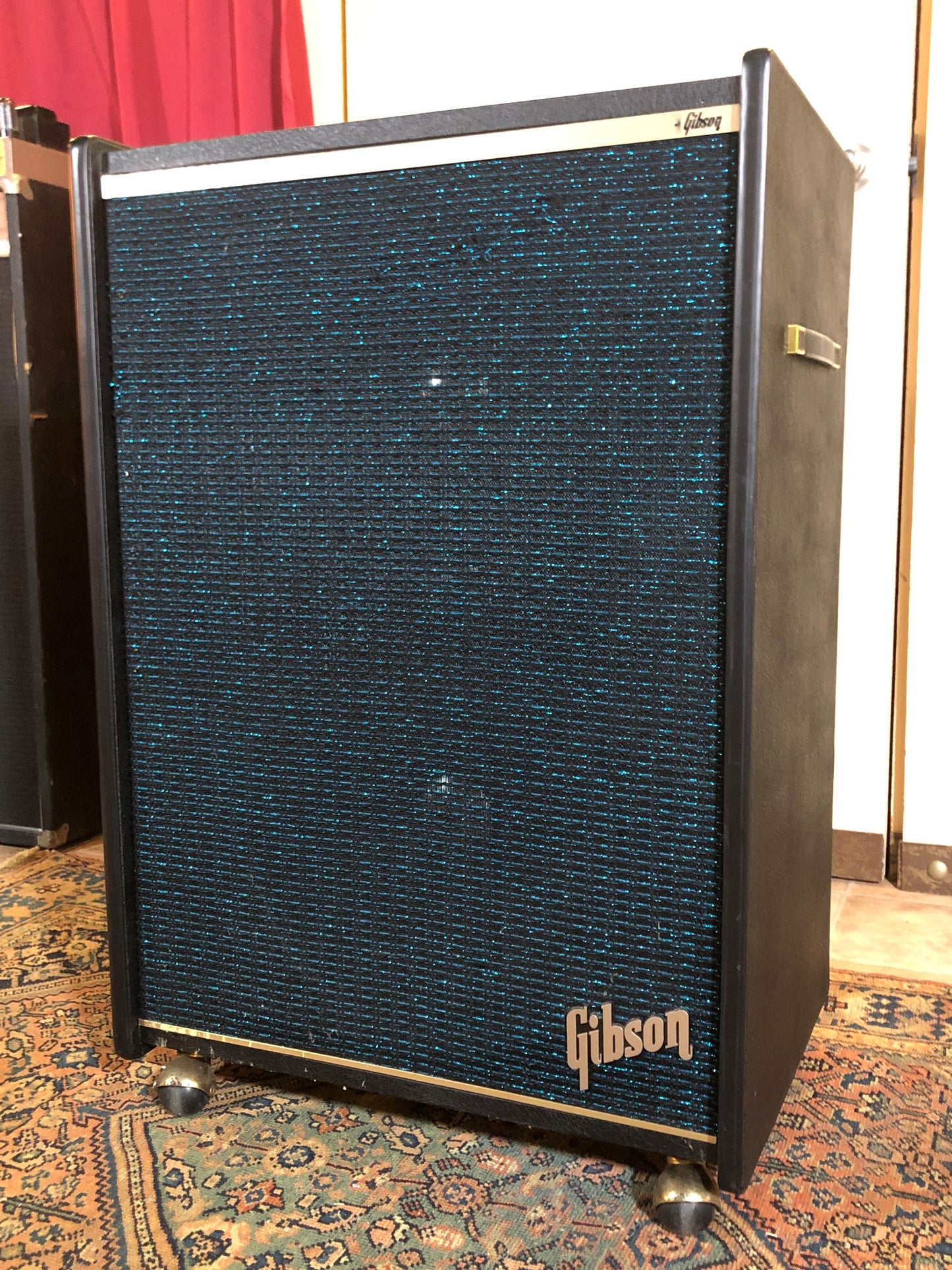 Vintage Gibson 800-2G 2x15 Powered Speaker Cabinet & Amplifier w/ Cover