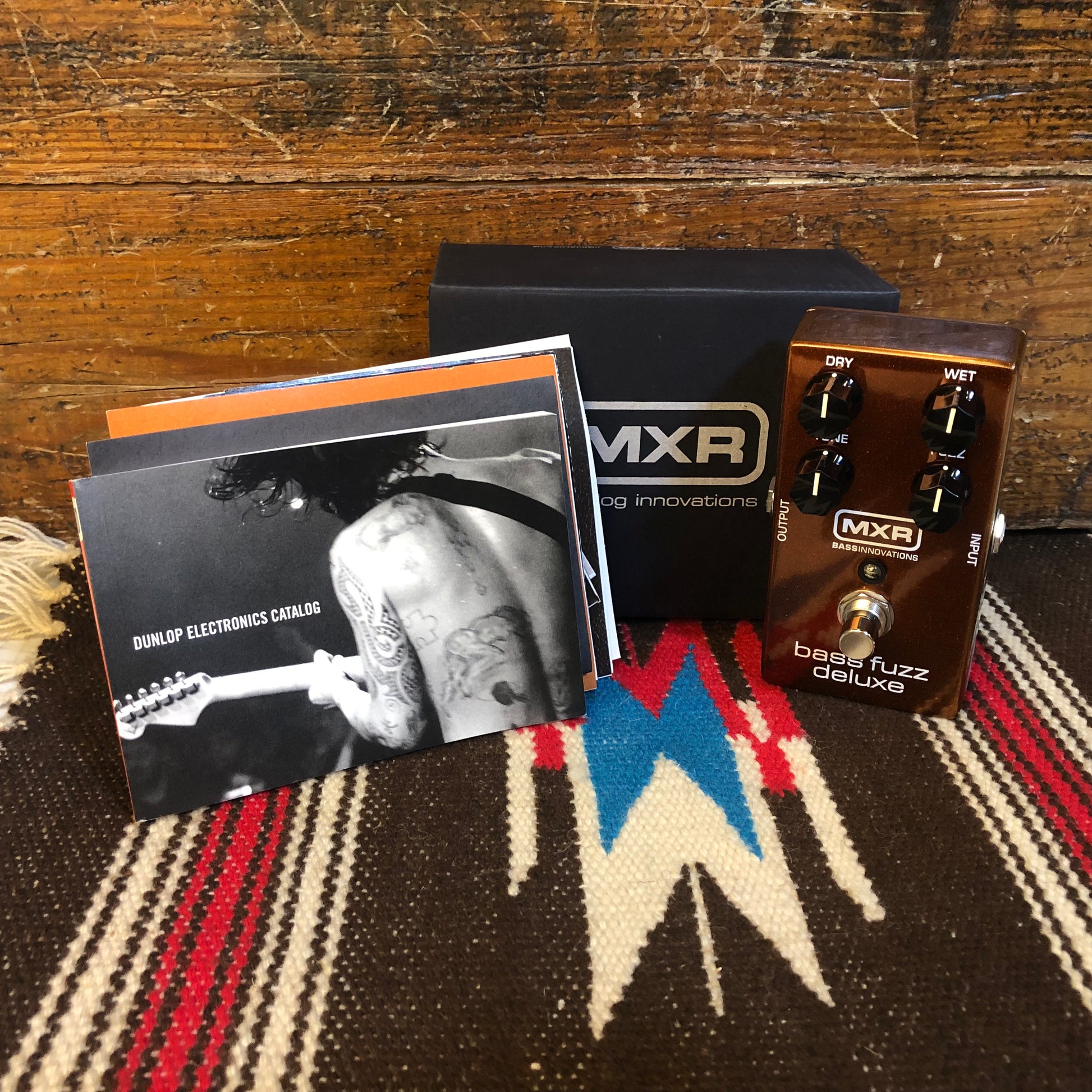 mxr pedal bass MXR Bass Fuzz Deluxe Pedal M84 w/ Box – Drugan's Drums & Guitars