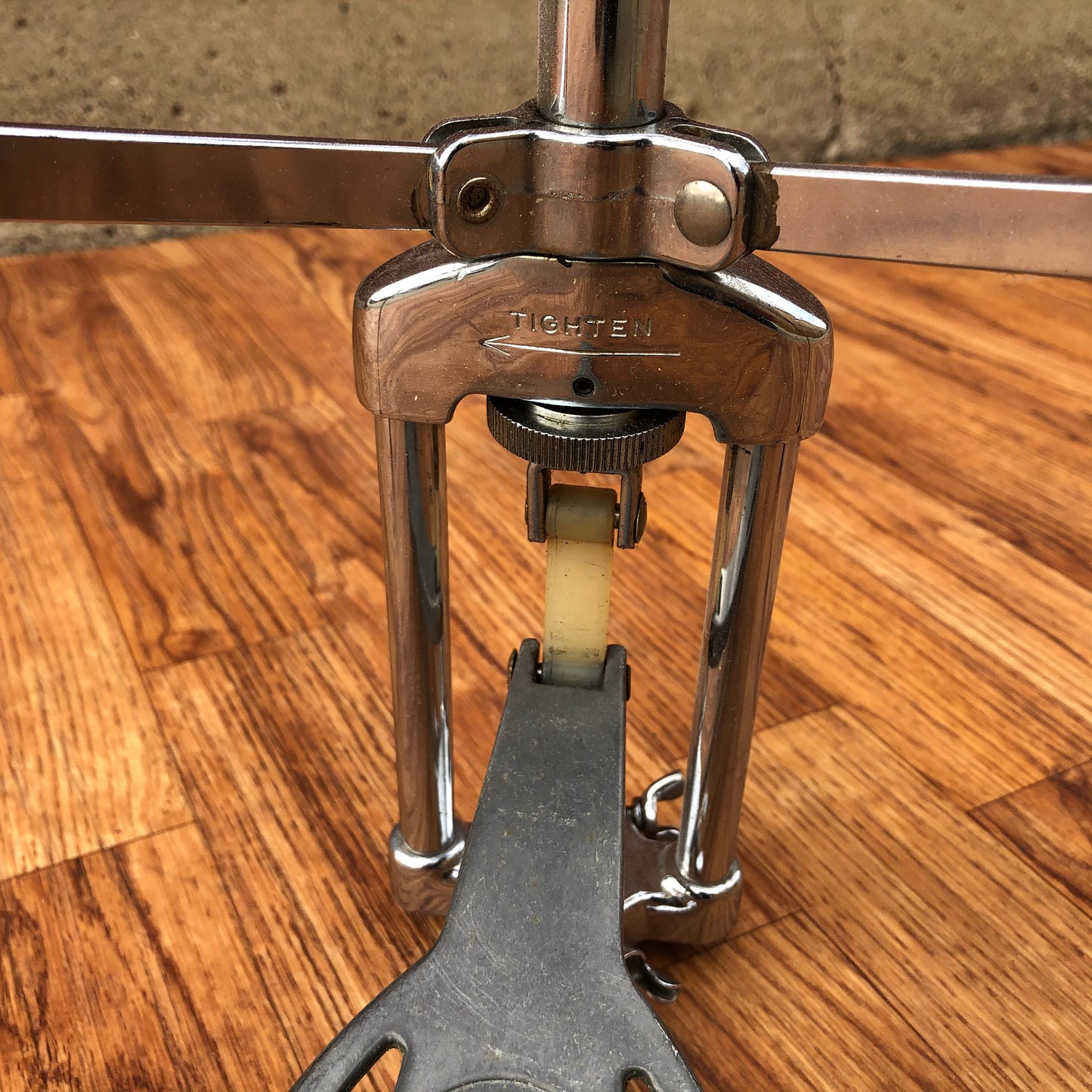 1960s Ludwig Atlas Model 1124 Spur-Lok Hi-Hat Stand