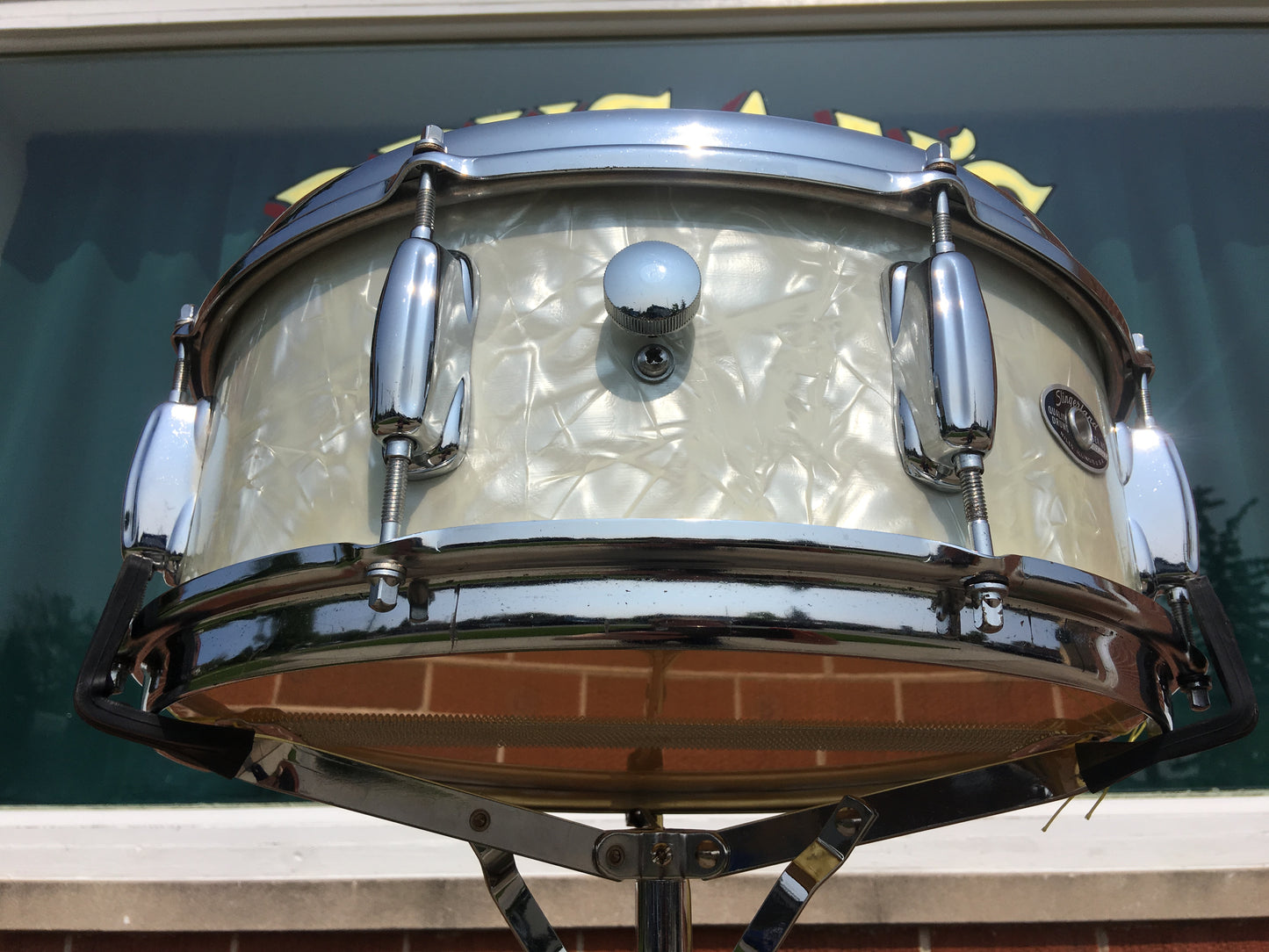 1970s Slingerland 5.5x14 Hollywood Ace White Marine Pearl Snare Drum