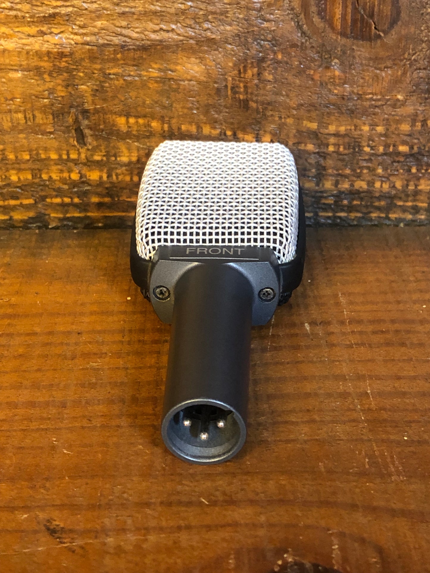 Sennheiser e609 Silver Supercardioid Dynamic Microphone w/ Box