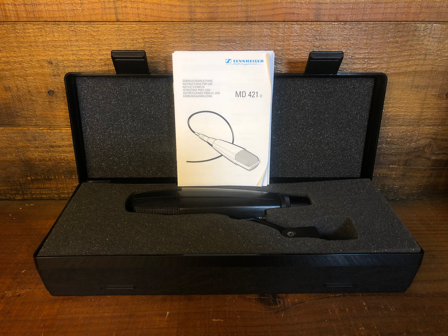 Sennheiser MD421-II Dynamic Microphone w/ Case & Box