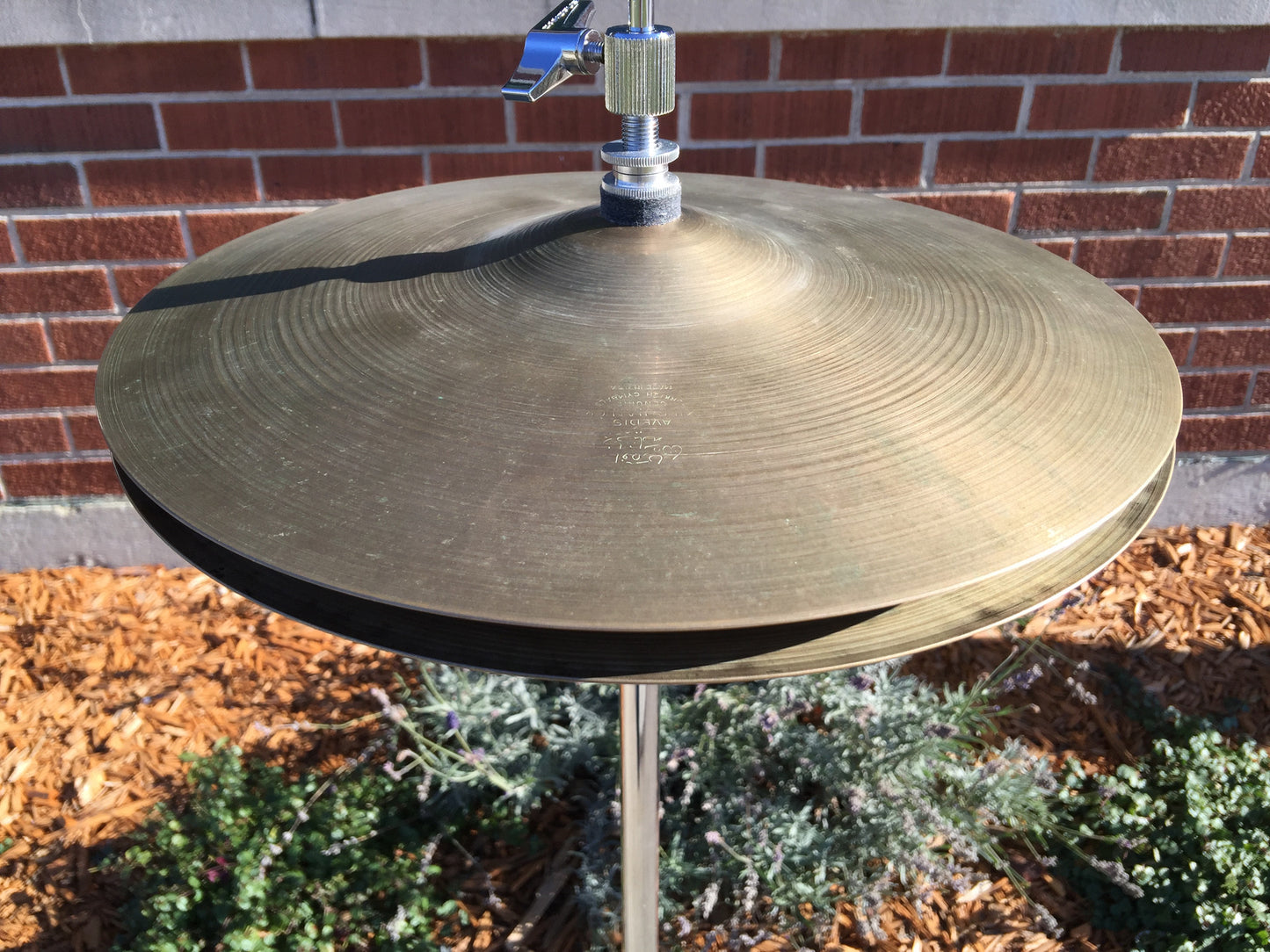 12" 1960's Zildjian A New Beat Hi-Hat Cymbal Pair 570g/688g - Inventory #249