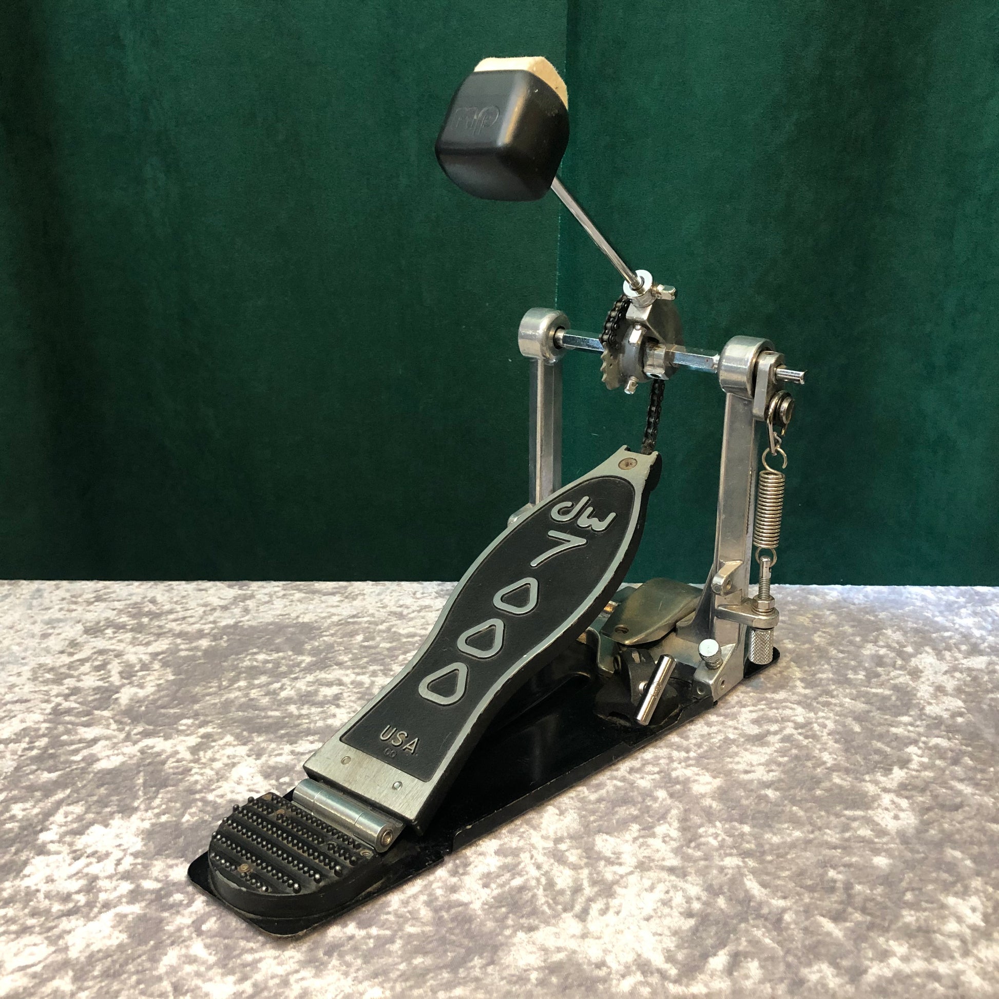 dw 7000 double bass pedal DW 7000 Single Bass Drum Pedal – Drugan's Drums & Guitars