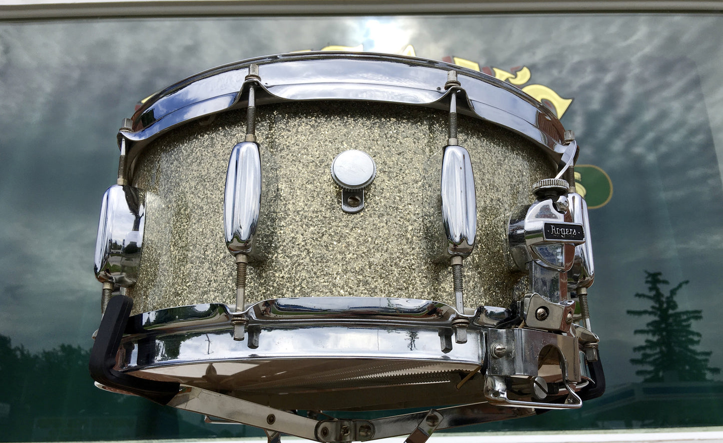 1963 Rogers 6.5x14 Wood Dynasonic Snare Drum in Silver Sparkle