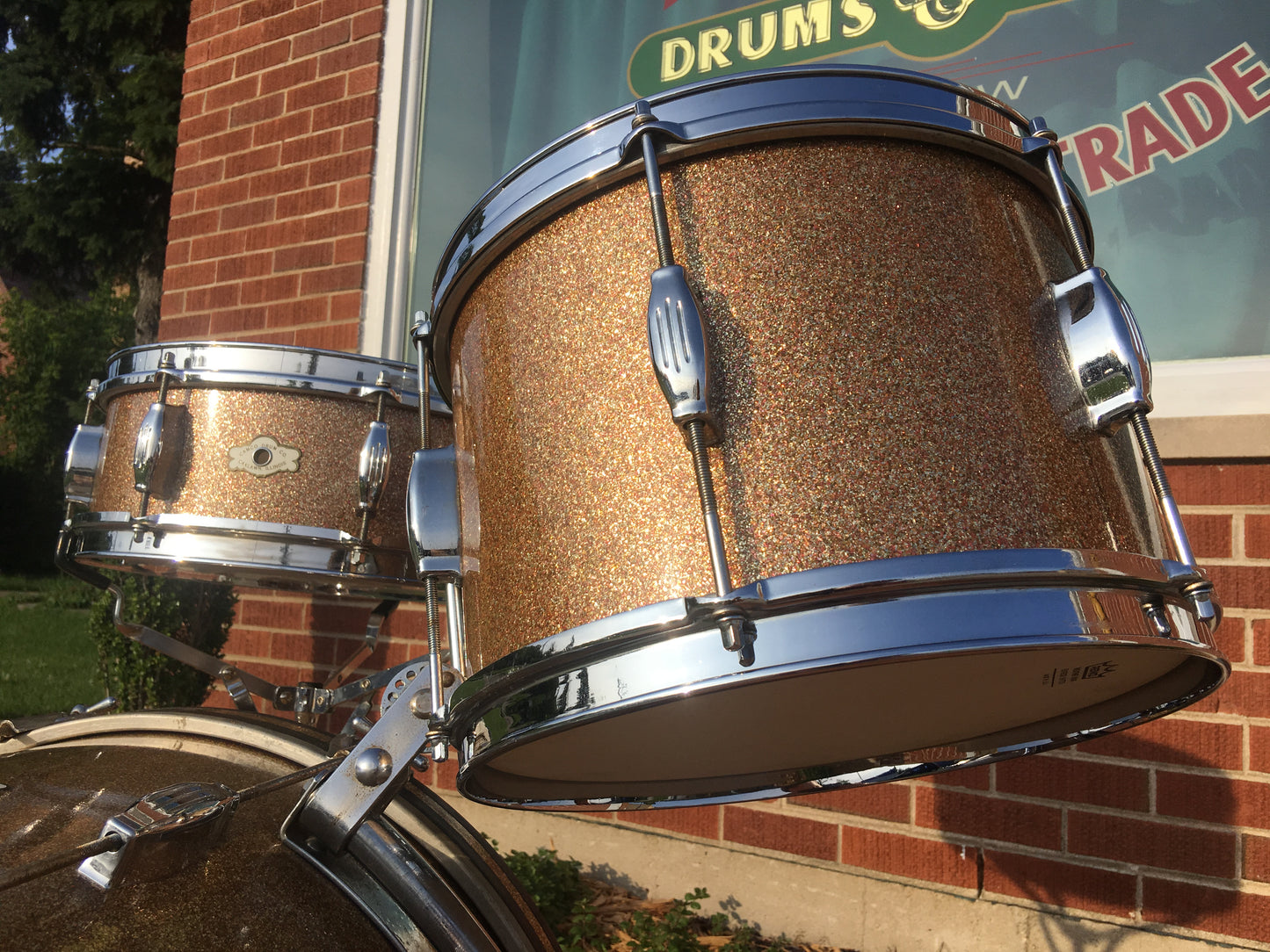 1961-62 Camco Oaklawn Peacock Pearl Sparkle "New Tuxedo Outfit" Drum Set