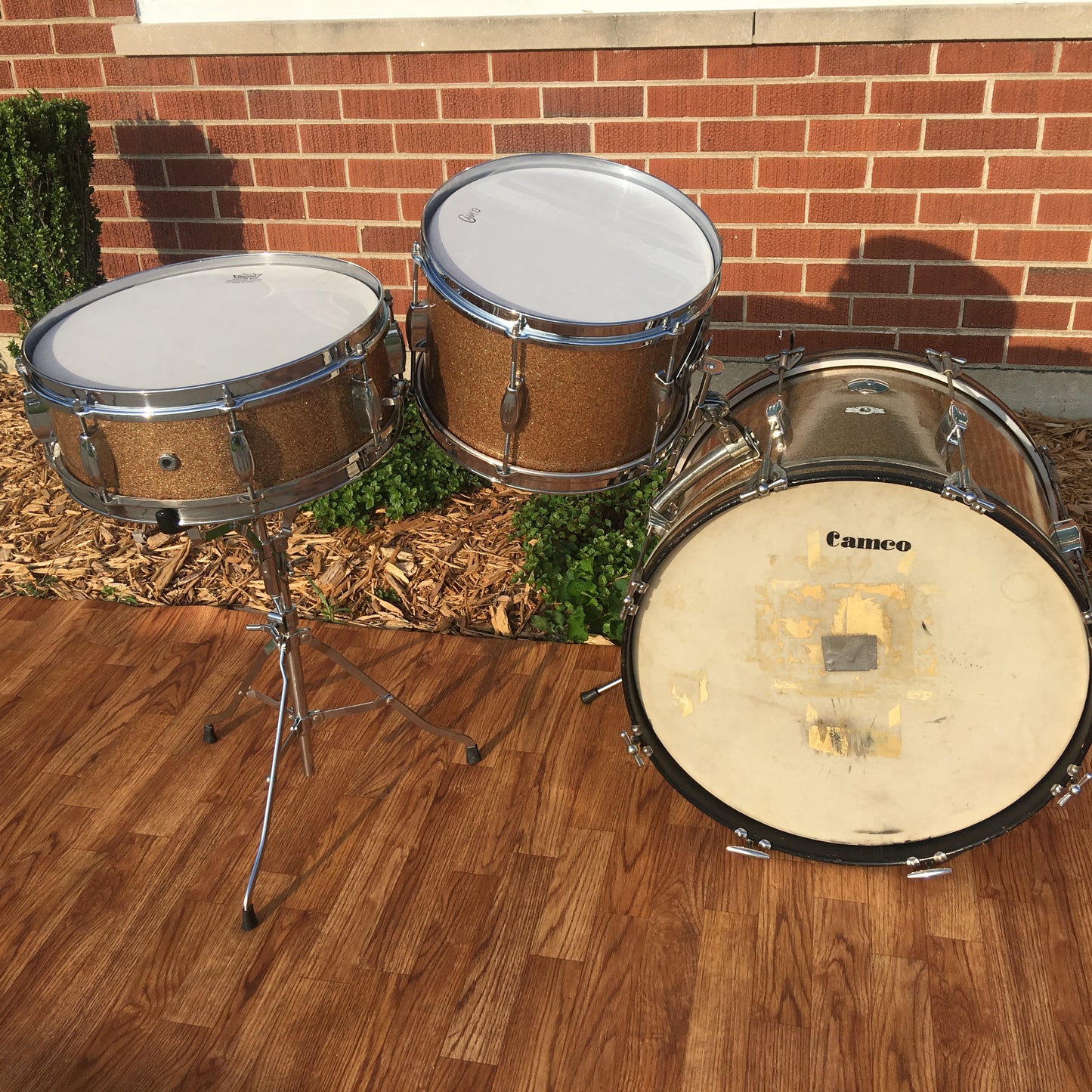 1961-62 Camco Oaklawn Peacock Pearl Sparkle "New Tuxedo Outfit" Drum Set