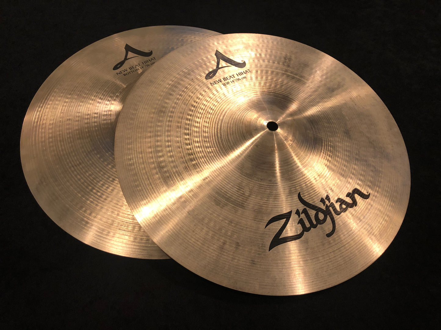 14" Zildjian A New Beat Hi-Hat Cymbal Pair 920g/1410g A0133