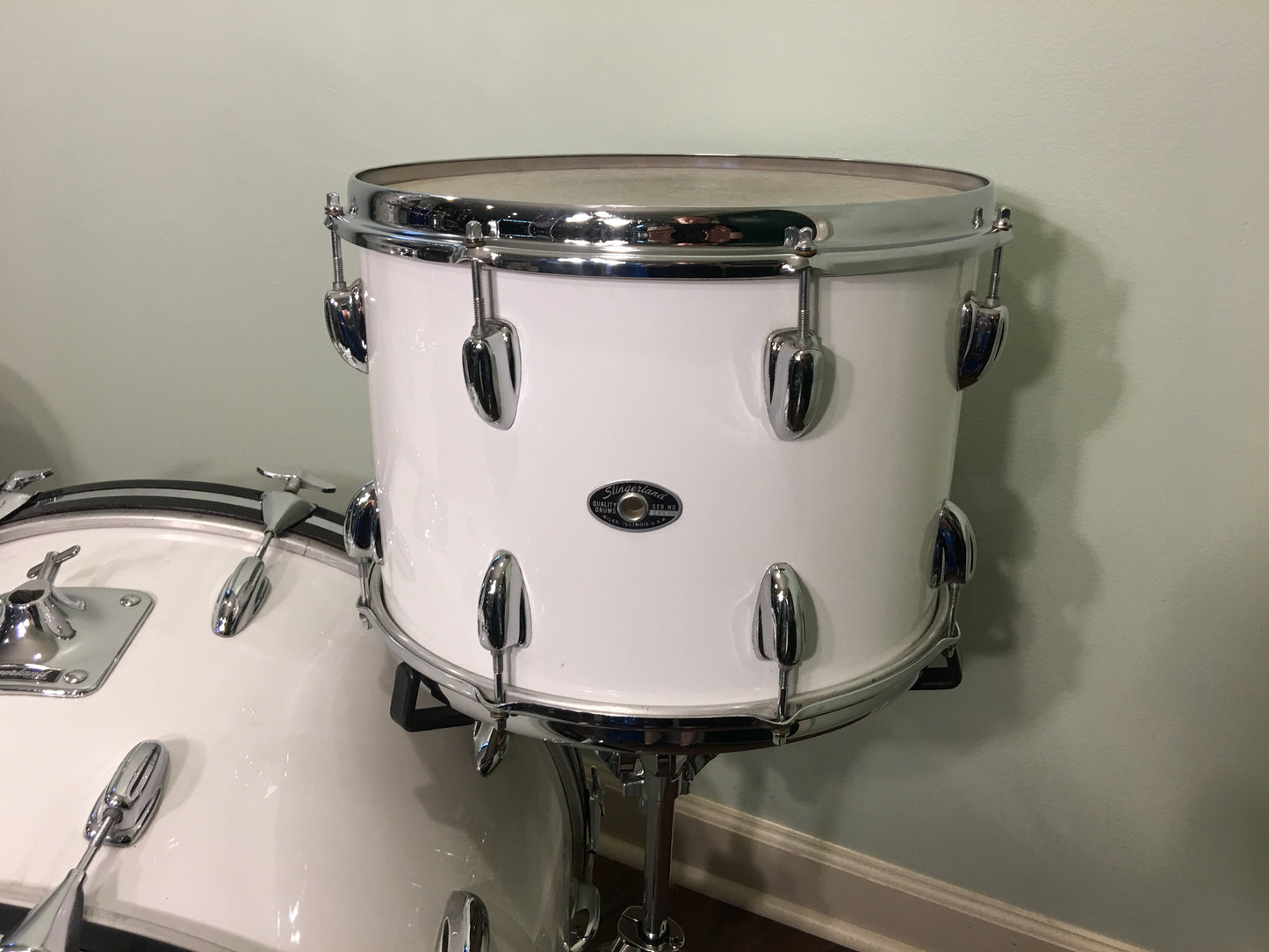 1970s Slingerland Drum Set White Gloss Pearl 3 Ply 24/14/16