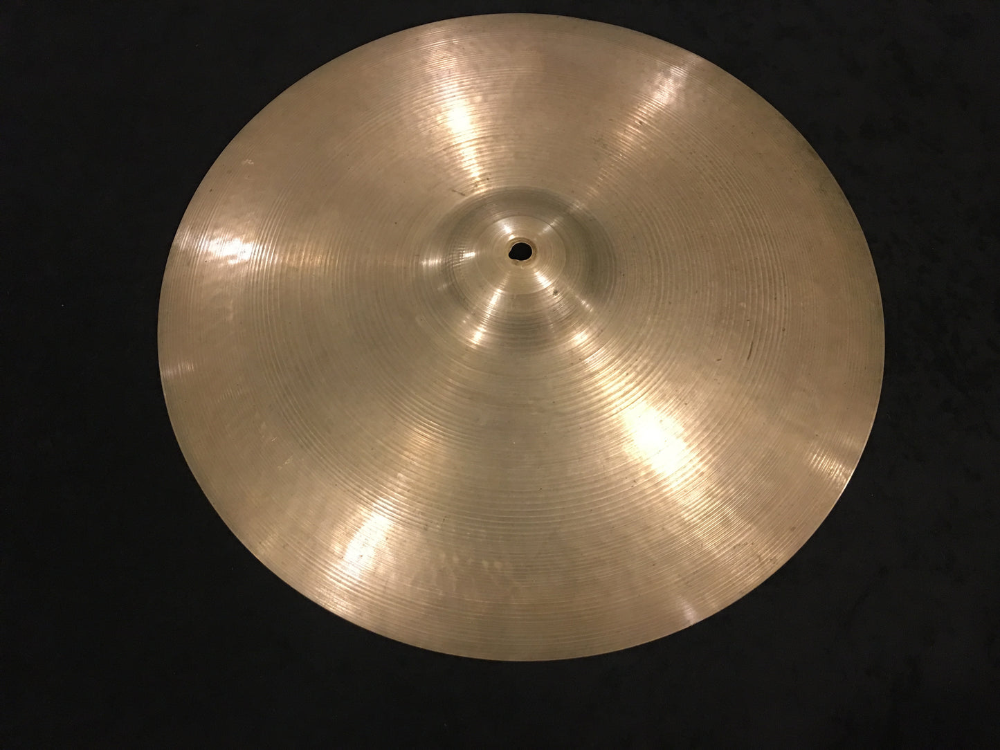 19" Zildjian 1950's 1582 grams  #460