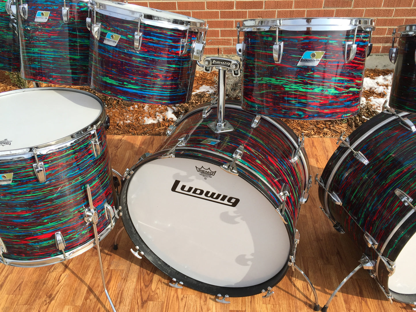Ludwig 1970s Psychedelic Red Octa-Plus Set - Twin 24" Bass Drums!