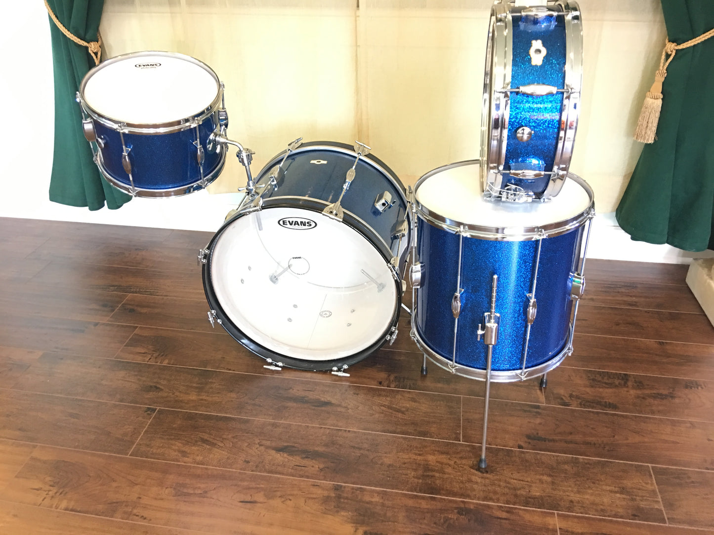 1960s Camco Oaklawn Blue Sparkle Tuxedo Eddie Knight Drum Set