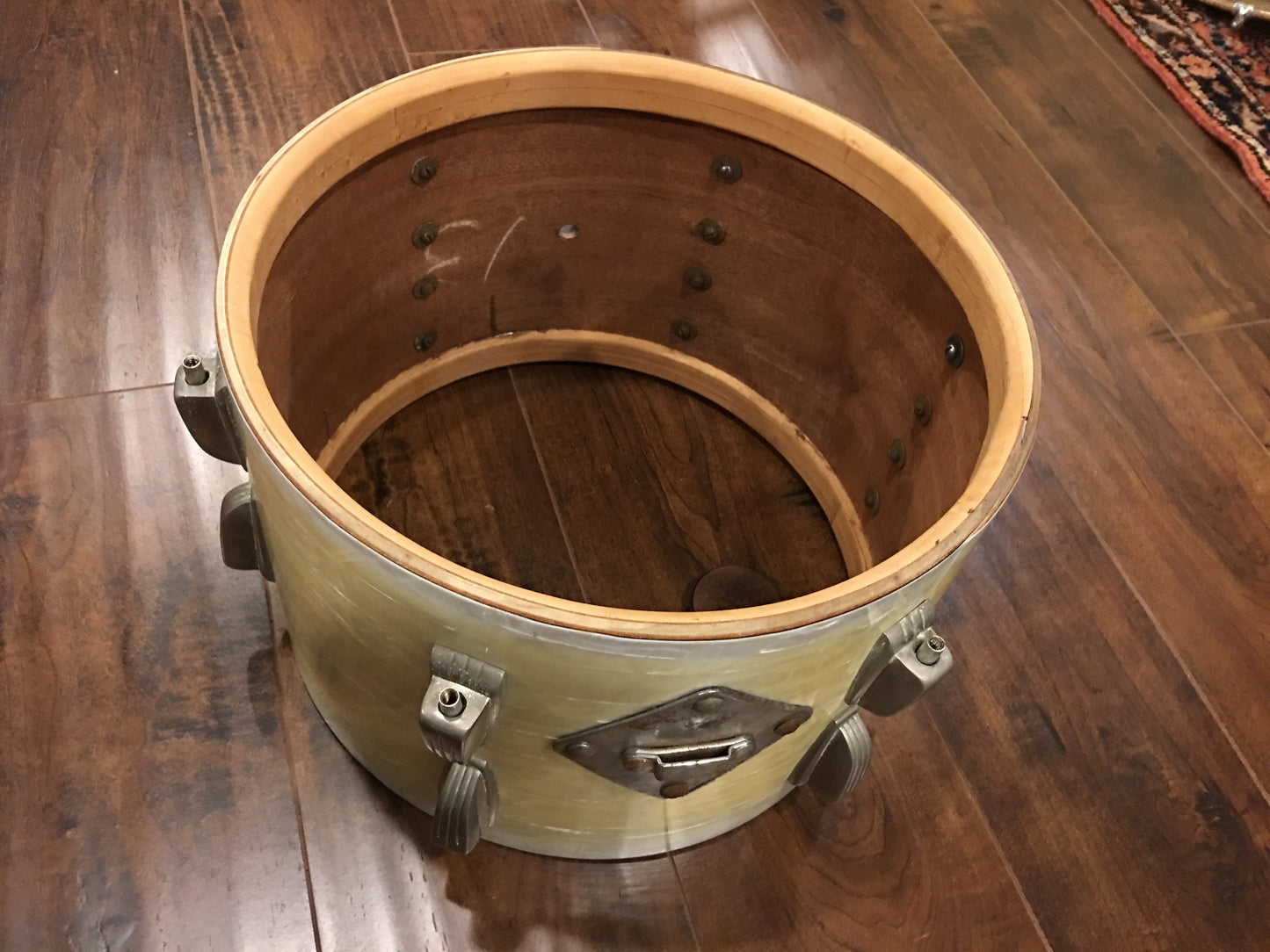 Vintage 1955-59 WFL Ludwig 9x13 Tom Drum White Marine Pearl