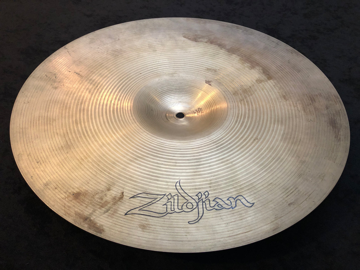 18" Zildjian A 1970s Medium Thin Crash Cymbal 1450g #647